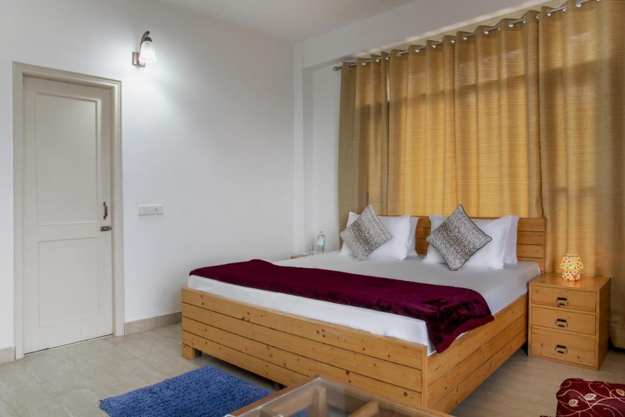 The Western Heights I Serviced Apartments I Pvt Balcony I Lift I Peacefull Area I Family Accomodation I Kasauli I By Exotic Stays Экстерьер фото