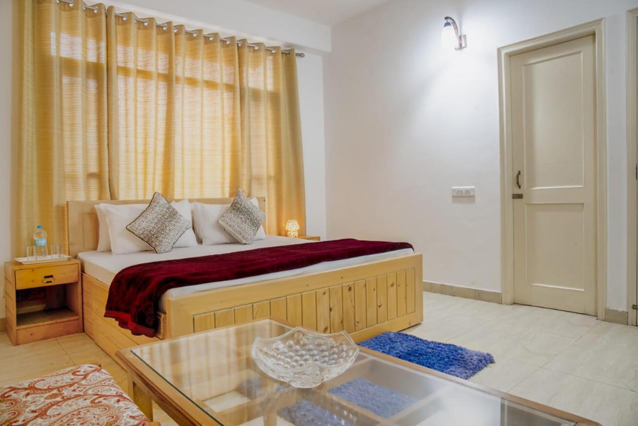 The Western Heights I Serviced Apartments I Pvt Balcony I Lift I Peacefull Area I Family Accomodation I Kasauli I By Exotic Stays Экстерьер фото