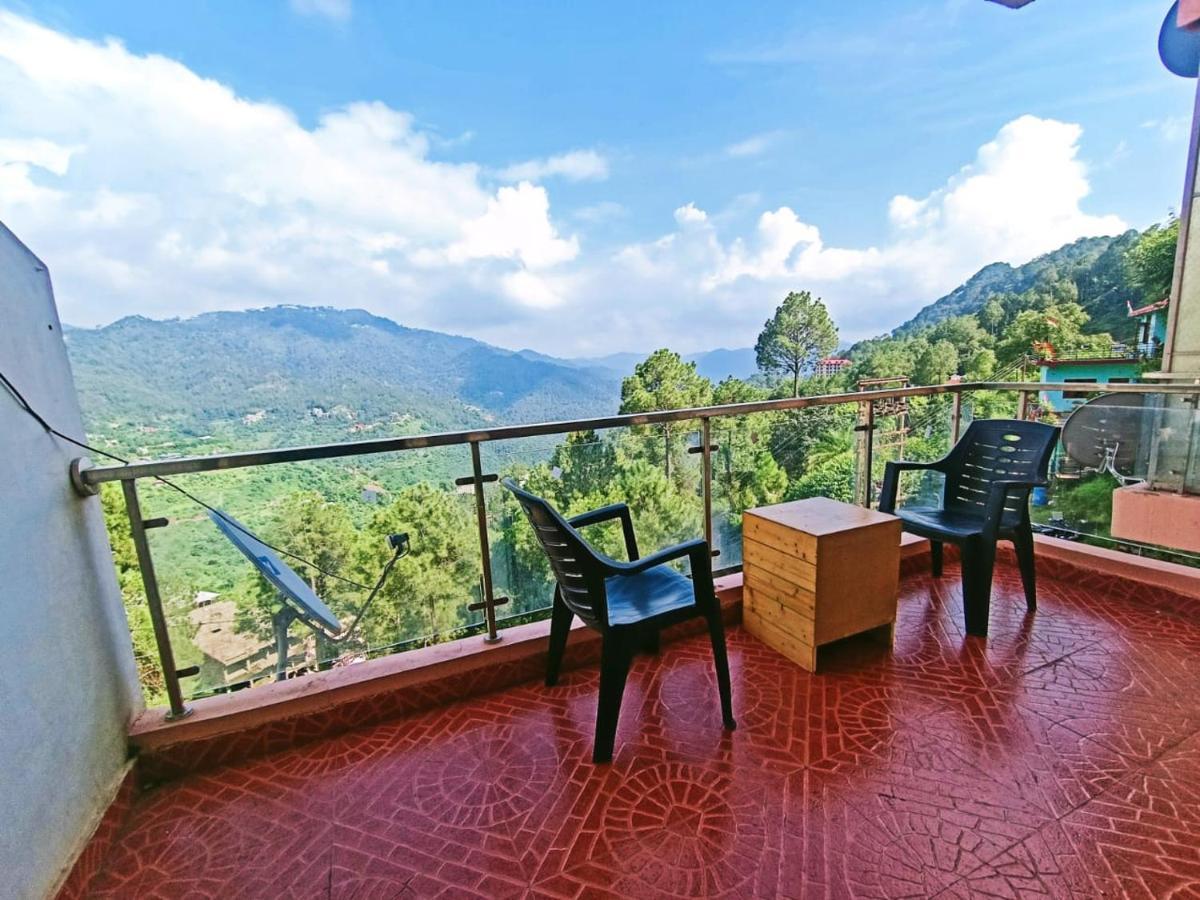 The Western Heights I Serviced Apartments I Pvt Balcony I Lift I Peacefull Area I Family Accomodation I Kasauli I By Exotic Stays Экстерьер фото